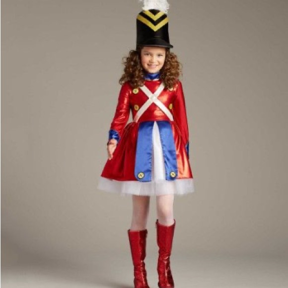 Little Rockettes for Halloween? - Picture 1 of 6